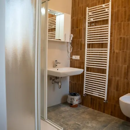 Roveleto Camere * Roveleto